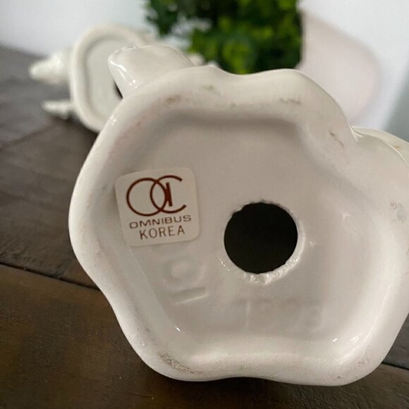 Omnibus Korea 1993 Angel Salt and Pepper Shakers - Picture 3 of 6